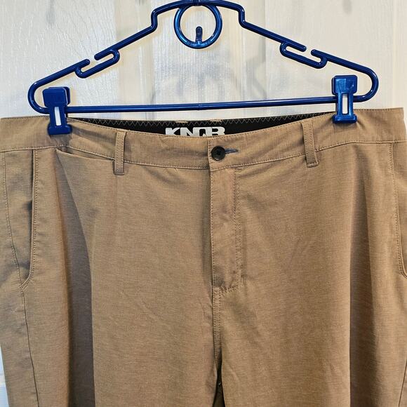 KNQR Mens Quick Dry 4-Way Stretch Outdoor Shorts Tan Size 40 Performance Fit - Picture 3 of 6